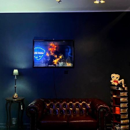 Sarakin'S Mansion Luxury Retreat Apartment Athena Bagian luar foto